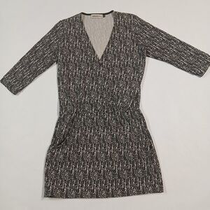 Veronica M. Women's Black White Printed Short Dress V-Neck with Pockets Small